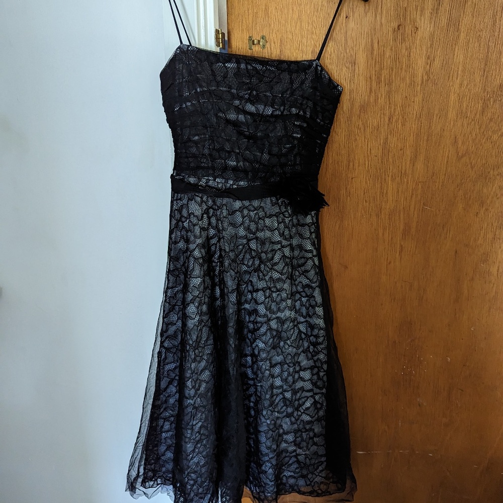 NWT LAUNDRY BY SHELLI SEGAL SZ 2 BLACK FLORAL LACE SPAGHETTI STRAP FORMAL DRESS